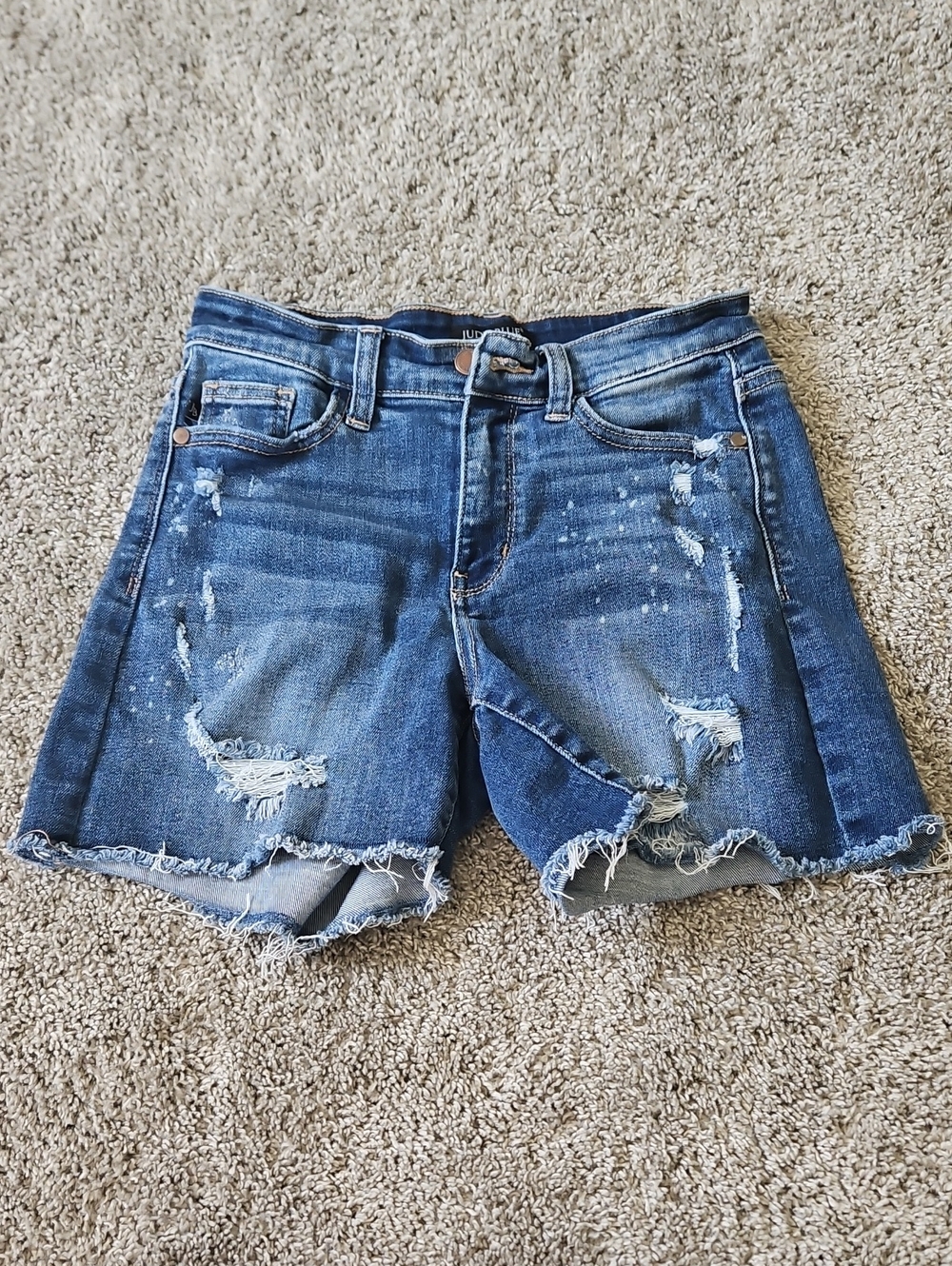Judy Blue Distressed Raw Hem Denim Shorts - Blue Wash S